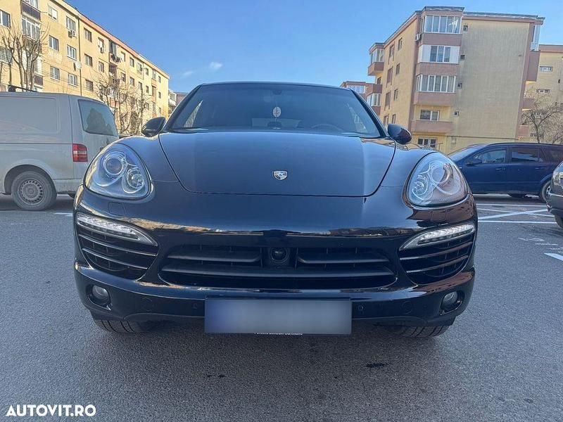 Second-hand Porsche Cayenne 245 CP (180 kW) 2012 Culoarenegru SUV