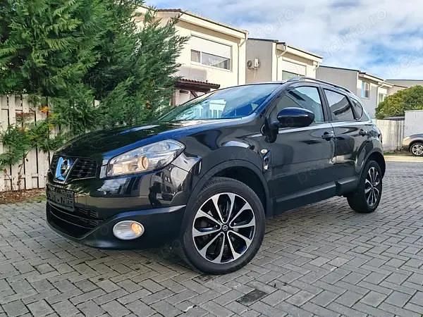 Negru Utilizat 2011 Nissan Qashqai SUV | 6.999 EUR (Preț OK) - Imagine 1/4