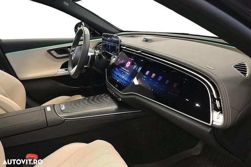 Second-hand Mercedes E300 AMG line 313 CP (230 kW) 2025 Culoaregri Berlinǎ