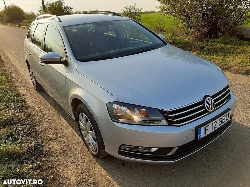 Second-hand VW Passat Trendline 140 CP (102 kW) 2012 Argintiu Break