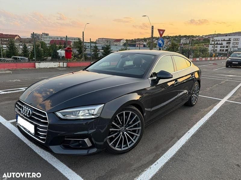 Gri Utilizat 2018 Audi A5 Sportback Berlinǎ | 20.900 EUR (Preț bun) - Imagine 1/4