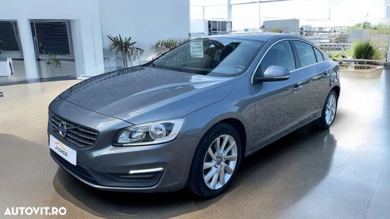 Gri Utilizat 2015 Volvo S60 Momentum Berlinǎ | 9.790 EUR (Preț OK) - Imagine 1/4