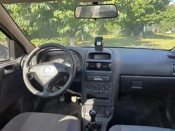 Second-hand Opel Astra 80 CP (58 kW) 2008 Berlinǎ