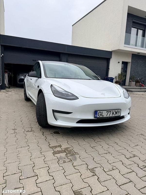 Second-hand Tesla Model 3 Performance 377 kW (513 CP) 2022 Culoarealb Berlinǎ