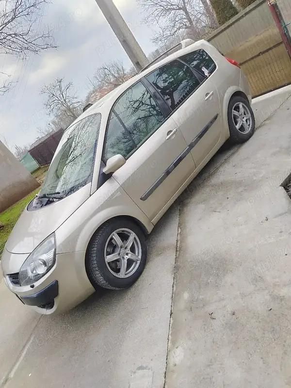 Second-hand Renault Scénic II 150 CP (110 kW) 2006 Monovolum