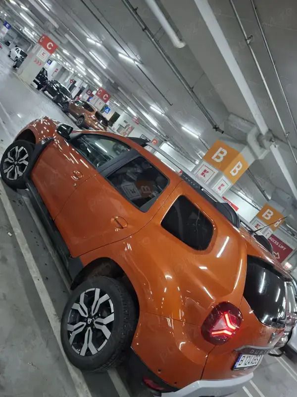 Utilizat 2022 Dacia Duster SUV | 17.000 EUR (Scump) - Imagine 1/4