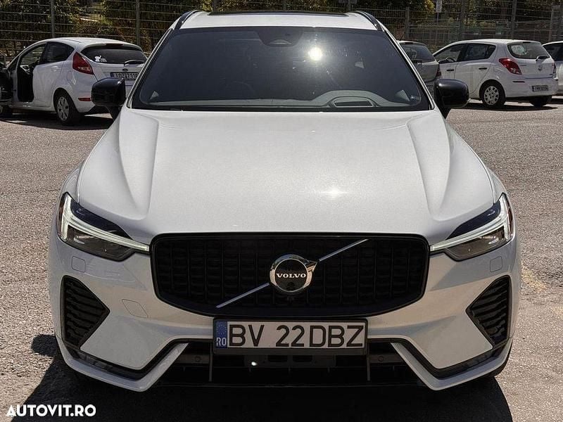 Culoarealb Utilizat 2022 Volvo XC60 SUV | 29.500 EUR - Imagine 1/4