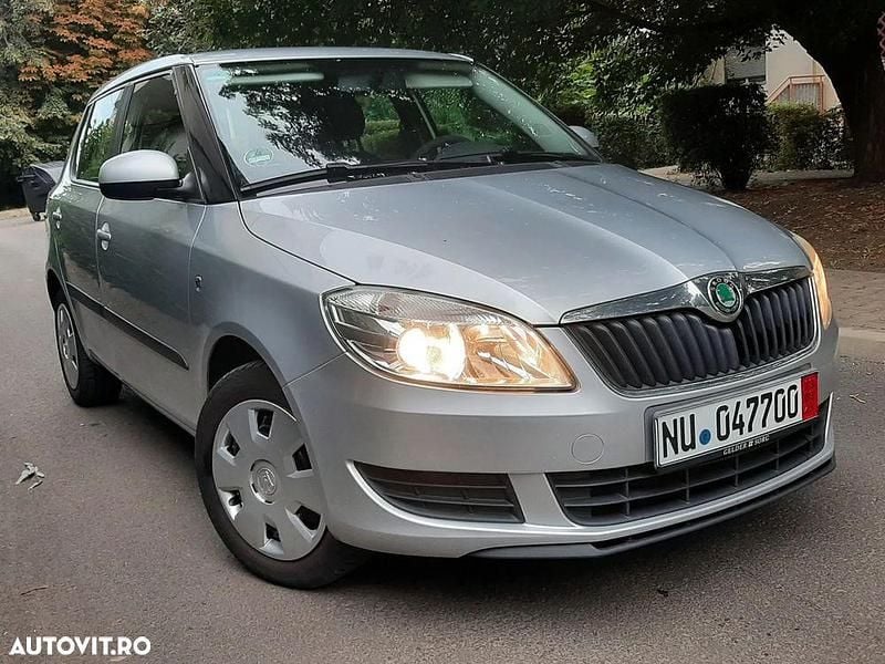 Culoaregri Utilizat 2012 Skoda Fabia Ambiente Hatchback | 2.990 EUR (Preț OK) - Imagine 1/4