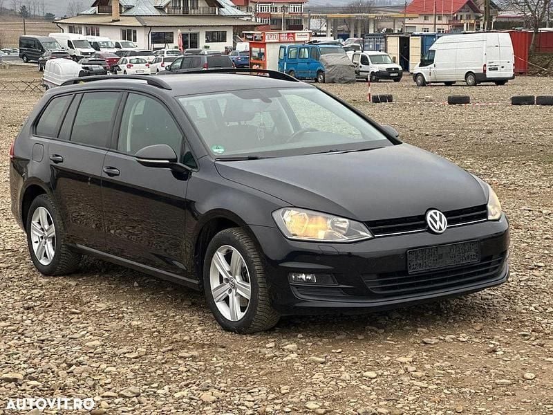 Culoarenegru Utilizat 2014 VW Golf VII Highline Break | 6.490 EUR (Preț bun) - Imagine 1/4
