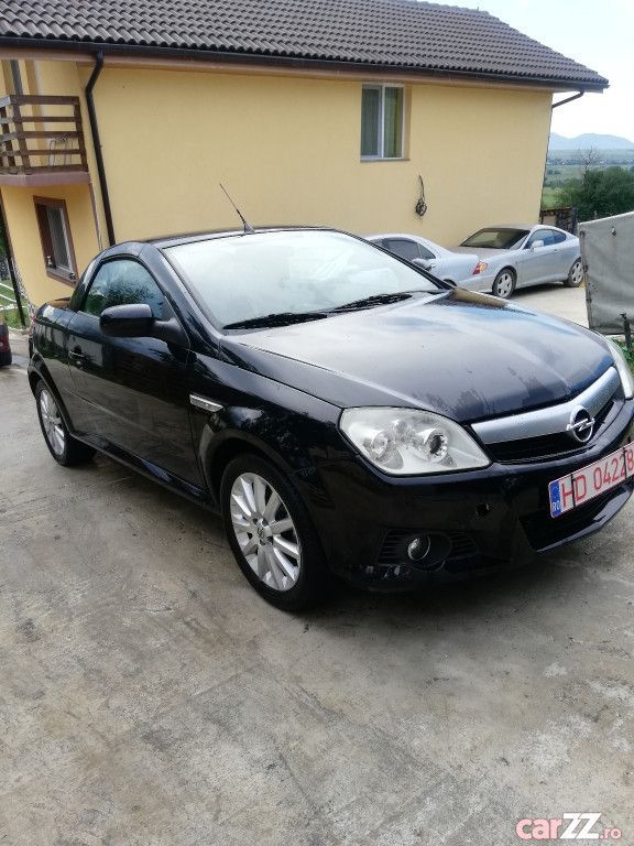 Negru Utilizat 2006 Opel Tigra Cabrio | 1.800 EUR - Imagine 1/4