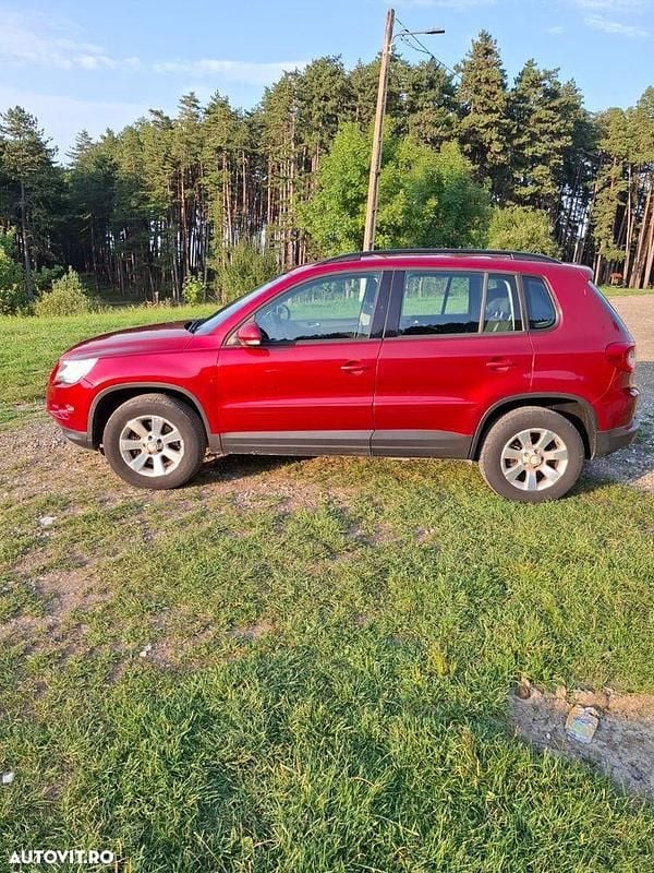 Second-hand VW Tiguan 149 CP (109 kW) 2010 Culoarerosu SUV