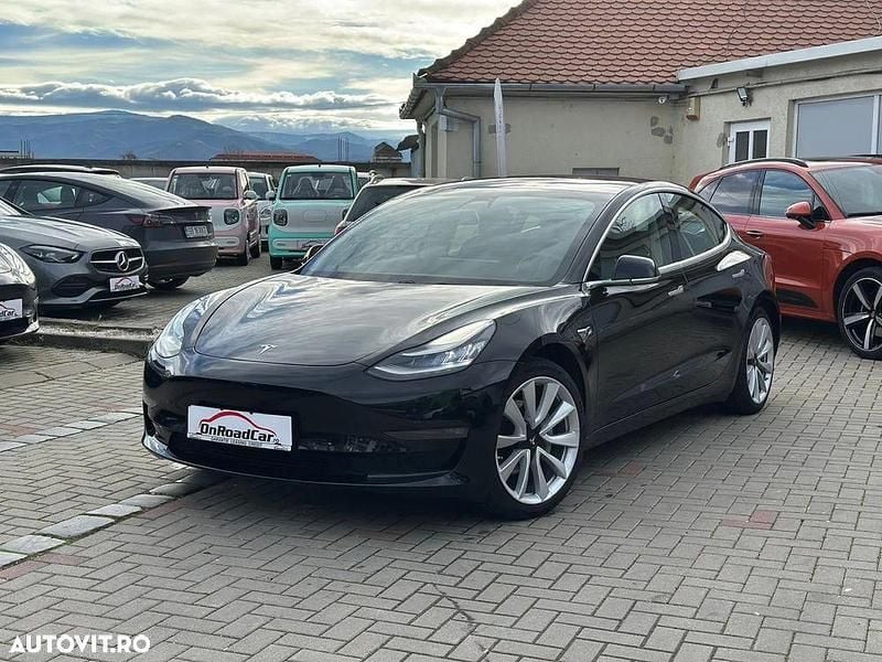 Second-hand Tesla Model 3 350 kW (476 CP) 2020 Culoarenegru Berlinǎ