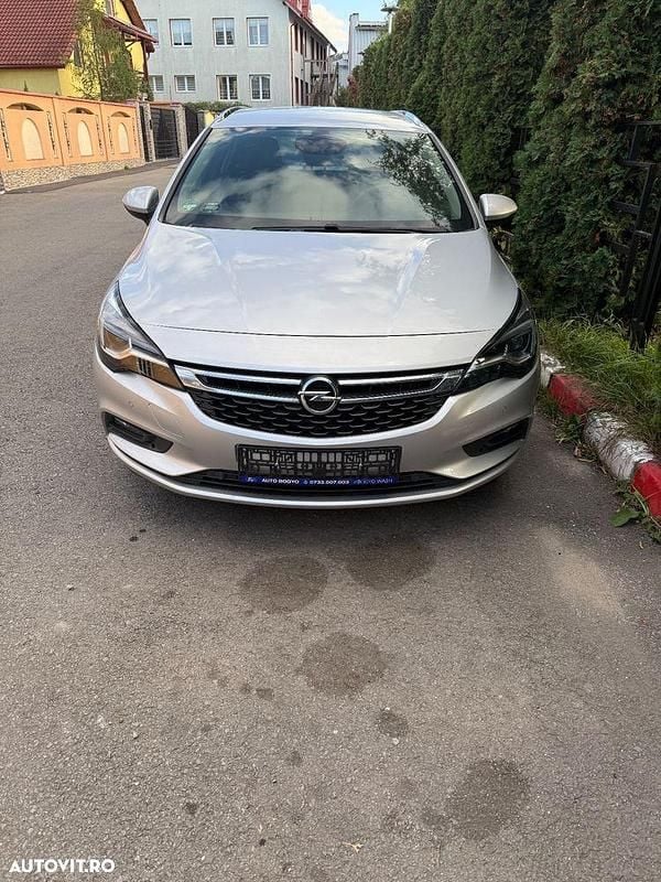 Culoareargint Utilizat 2016 Opel Astra Business Break | 5.550 EUR (Preț bun) - Imagine 1/4