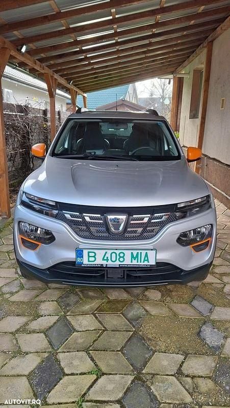 Second-hand Dacia Spring Expression 33 kW (45 CP) 2021 Culoareargint Hatchback