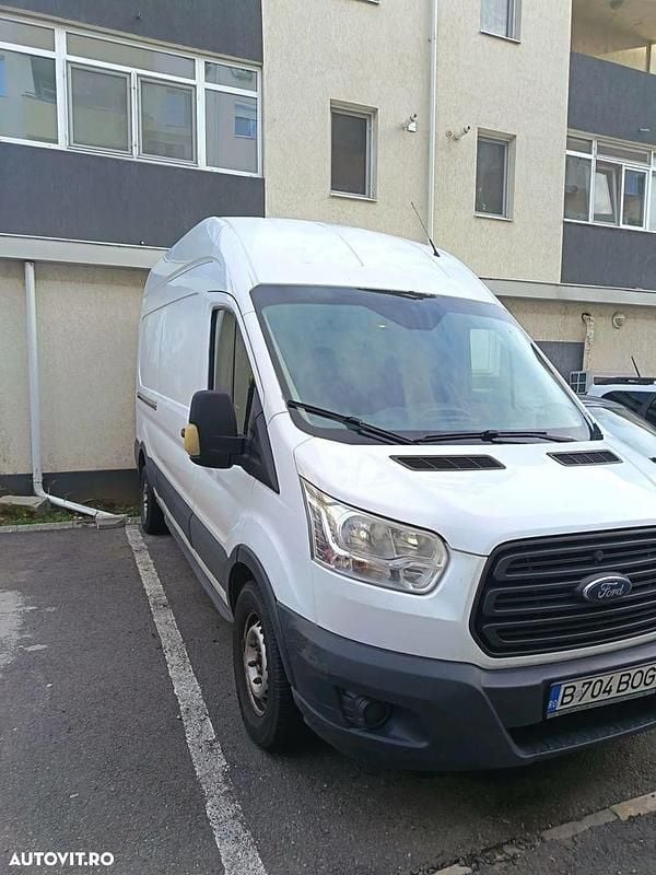 Culoarealb Utilizat 2016 Ford Transit Monovolum | 9.990 EUR (Preț bun) - Imagine 1/4