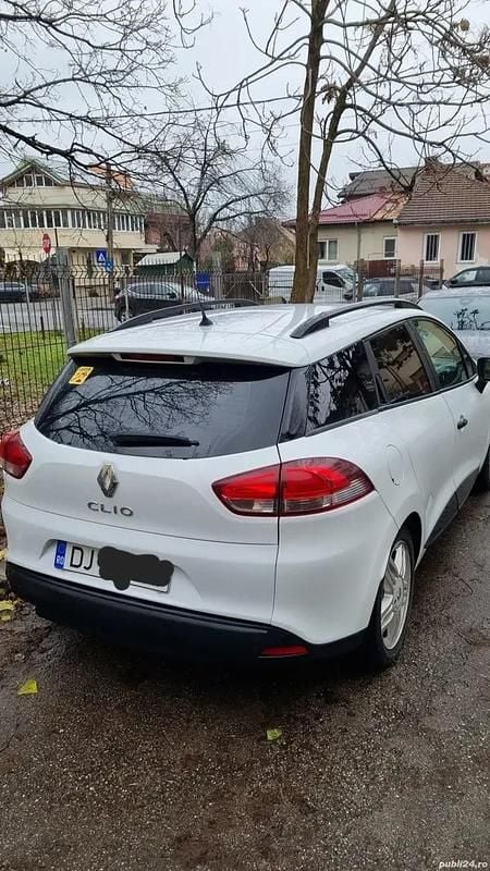 Alb Utilizat 2015 Renault Clio GrandTour Break | 4.200 EUR (Preț OK) - Imagine 1/4