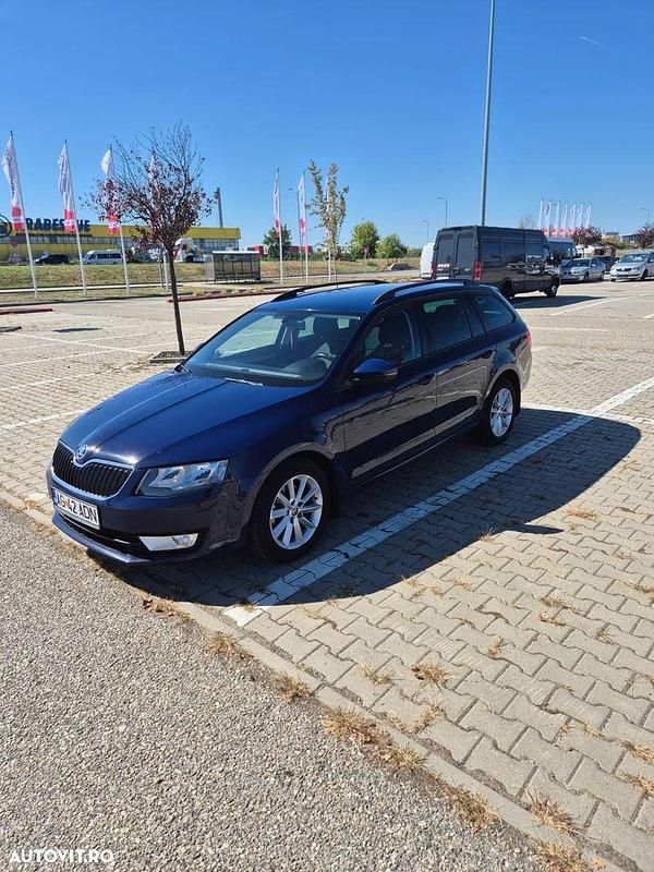 Culoareargint Utilizat 2014 Skoda Octavia GreenLine Break | 7.199 EUR (Preț OK) - Imagine 1/4