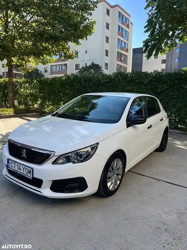 Utilizat 2020 Peugeot 308 Hatchback | 8.000 EUR (Preț bun) - Imagine 1/4