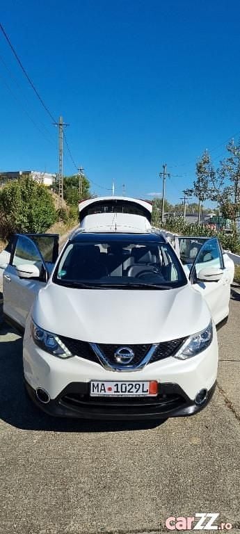 Alb Utilizat 2016 Nissan Qashqai SUV | 10.990 EUR (Preț OK) - Imagine 1/4