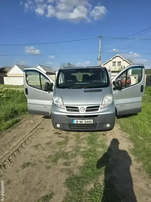 Utilizat 2010 Nissan Primastar Monovolum | 2.500 EUR - Imagine 1/4