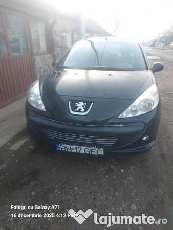 Utilizat 2009 Peugeot 206+ Hatchback | 1.450 EUR - Imagine 1/4