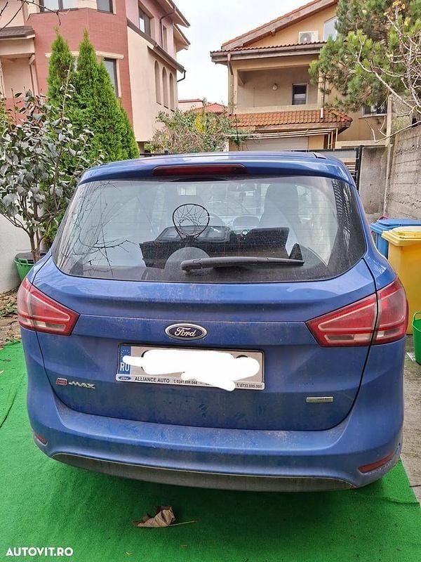 Second-hand Ford B-MAX Titanium 120 CP (88 kW) 2012 Culoarealbastru Monovolum