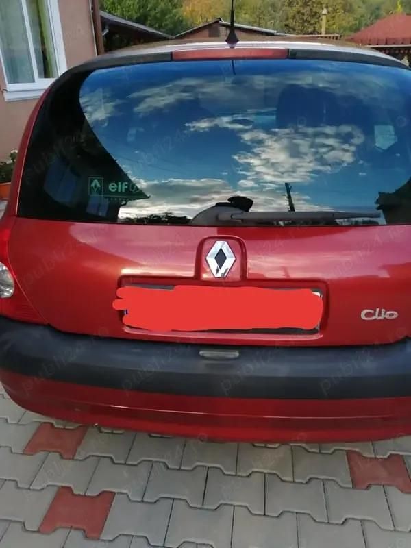 Utilizat 2004 Renault Clio II Hatchback | 1.750 EUR (Preț bun) - Imagine 1/4