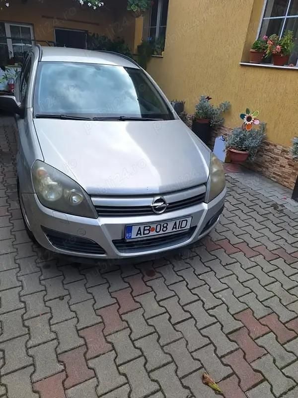 Utilizat 2006 Opel Astra Break | 1.700 EUR (Preț OK) - Imagine 1/4
