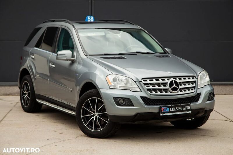 Argint Utilizat 2011 Mercedes ML350 SUV | 11.174 EUR - Imagine 1/4