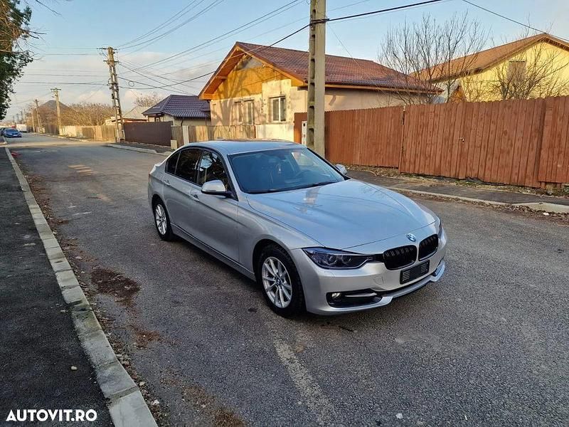 Culoareargint Utilizat 2012 BMW 318 Gran Turismo Sport Line Berlinǎ | 8.290 EUR (Preț OK) - Imagine 1/4