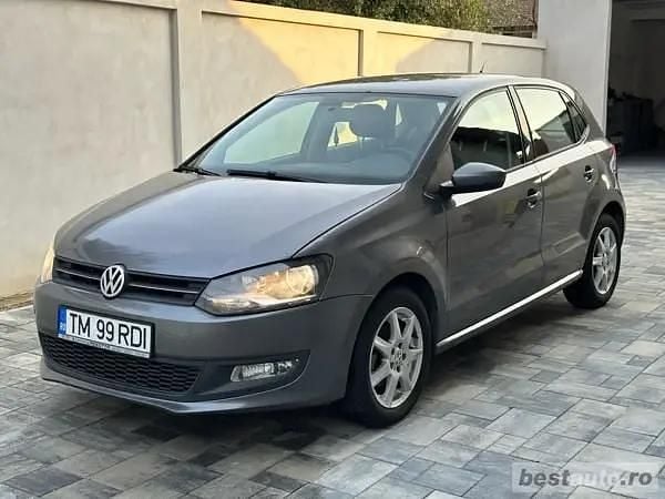 Gri Utilizat 2011 VW Polo Hatchback | 4.700 EUR (Preț OK) - Imagine 1/4