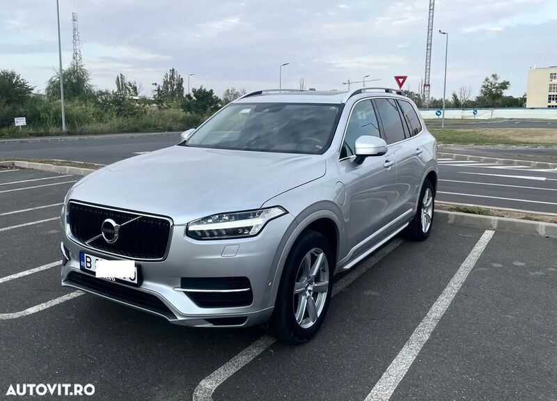 Argint Utilizat 2016 Volvo XC90 SUV | 25.500 EUR - Imagine 1/4