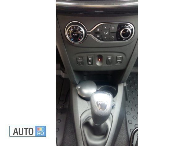 Second-hand Dacia Logan 90 CP (66 kW) 2018 Alb Berlinǎ