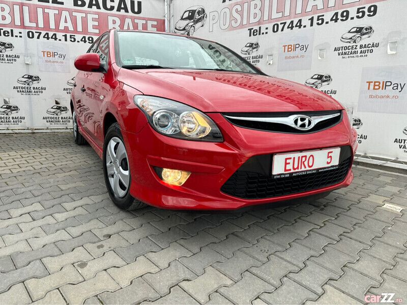 Roșu Utilizat 2011 Hyundai i30 Hatchback | 5.990 EUR - Imagine 1/4