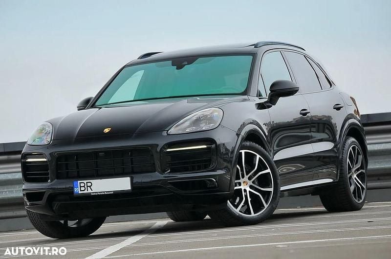 Culoarenegru Utilizat 2020 Porsche Cayenne SUV | 55.500 EUR (Super Preț) - Imagine 1/4