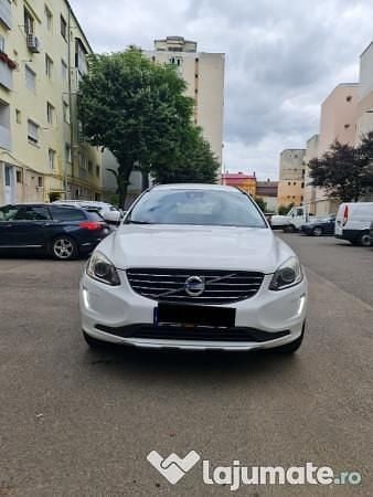 Alb Second-hand 2014 Volvo XC60 SUV | 13.599 EUR (Preț OK) - Imagine 1/4