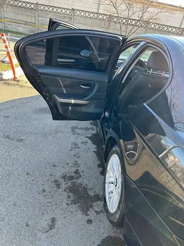 Second-hand BMW 320 163 CP (119 kW) 2007 Berlinǎ