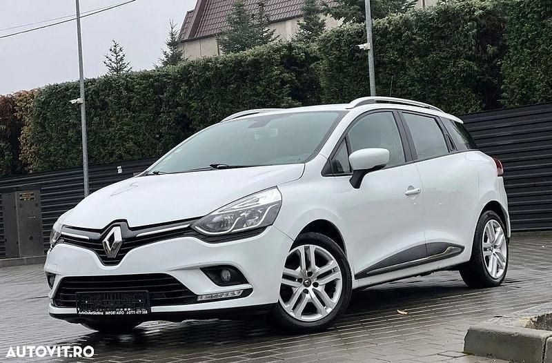 Second-hand Renault Clio GrandTour LIMITED 90 CP (66 kW) 2018 Culoarealb Break