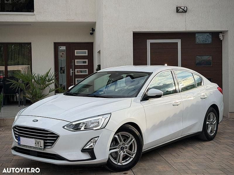 Culoarealb Utilizat 2019 Ford Focus Trend Berlinǎ | 7.200 EUR (Preț bun) - Imagine 1/4