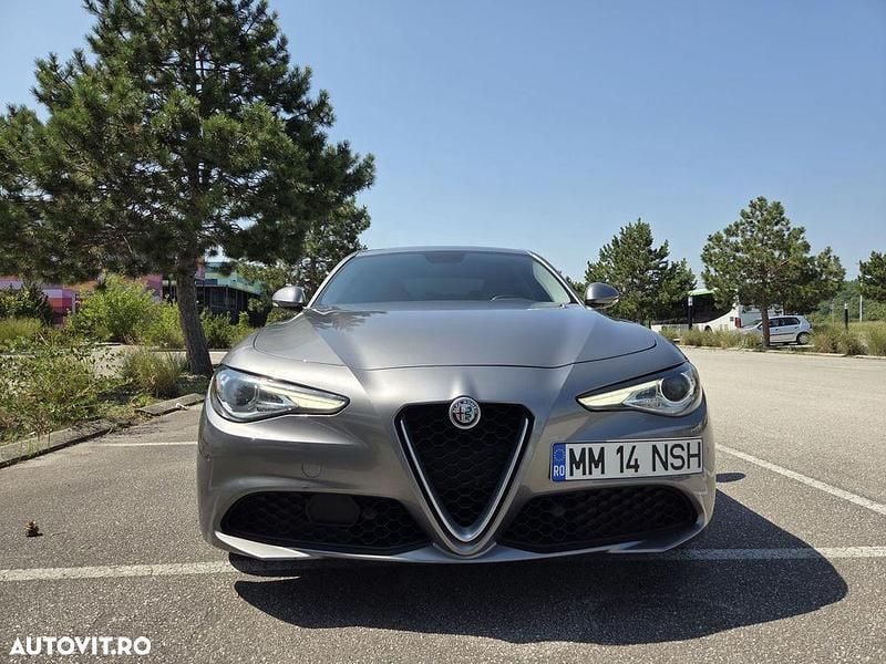 Culoaregri Utilizat 2018 Alfa Romeo Giulia Veloce Berlinǎ | 23.990 EUR (Preț OK) - Imagine 1/4