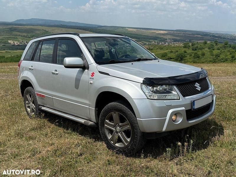 Culoaregri Utilizat 2007 Suzuki Grand Vitara SUV | 4.200 EUR (Preț OK) - Imagine 1/4