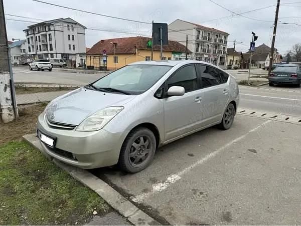 Second-hand Toyota Prius 100 CP (73 kW) 2004 Hatchback