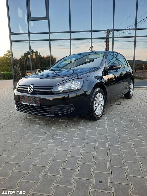 Culoarenegru Utilizat 2009 VW Golf VI Comfortline Hatchback | 3.500 EUR (Preț bun) - Imagine 1/4