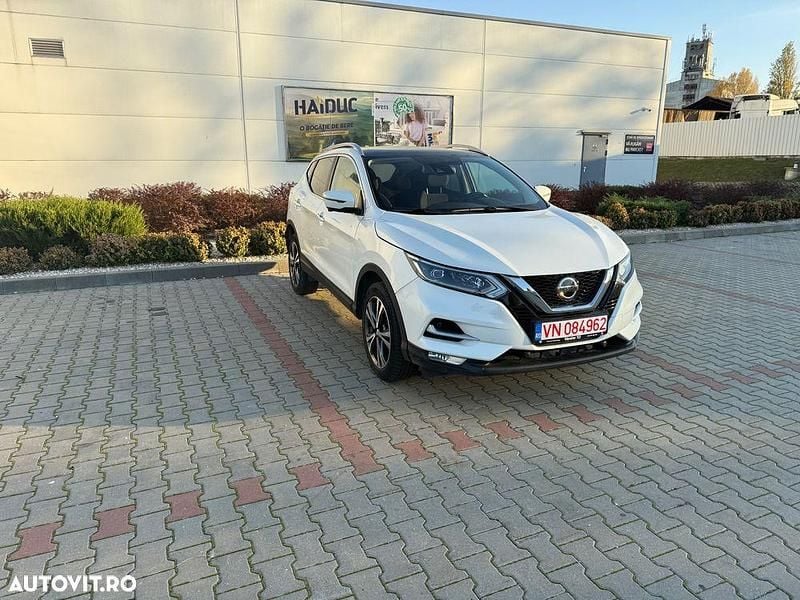Culoarealb Utilizat 2018 Nissan Qashqai N-Connecta SUV | 11.700 EUR (Preț OK) - Imagine 1/4