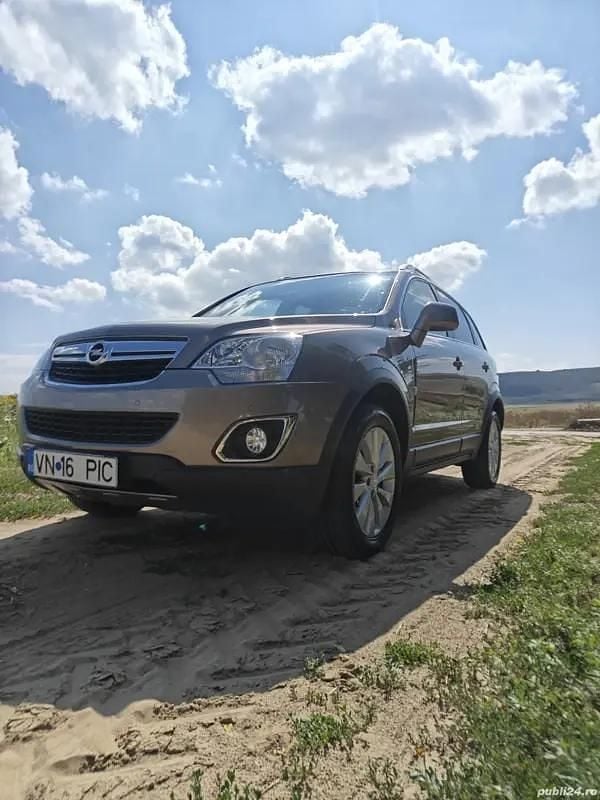 Utilizat 2014 Opel Antara SUV | 10.000 EUR - Imagine 1/4