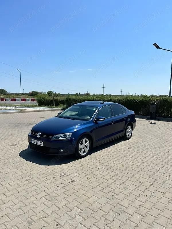 Second-hand VW Jetta 105 CP (77 kW) 2013 Berlinǎ