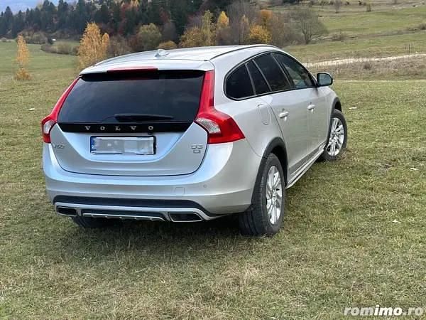 Second-hand Volvo V60 CC 150 CP (110 kW) 2018 Gri Break