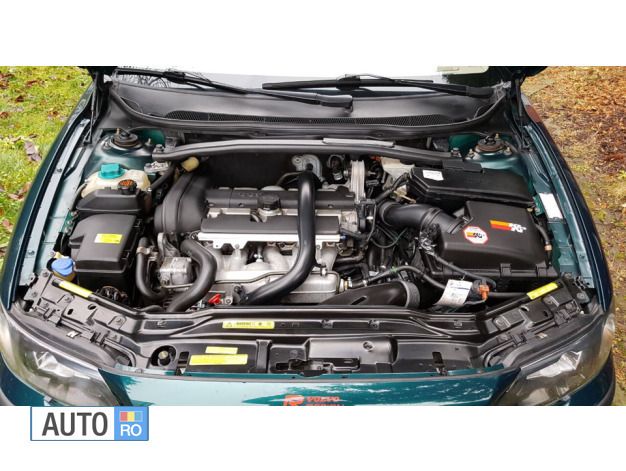 Second-hand Volvo S60 210 CP (154 kW) 2003 Verde Berlinǎ