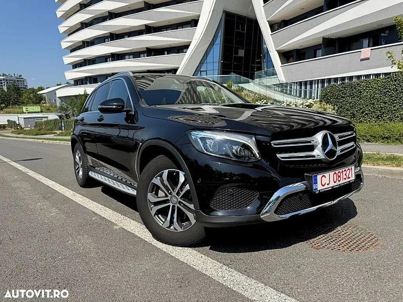 Culoarenegru Utilizat 2015 Mercedes GLC220 Exclusive SUV | 19.350 EUR (Preț OK) - Imagine 1/4