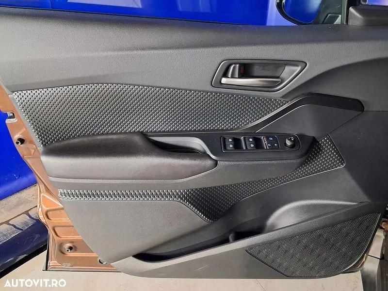 Second-hand Toyota C-HR 122 CP (89 kW) 2018 Culoaremaro SUV